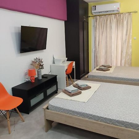 G M 2 Rooms Kentro In The Heart Of The City Larissa Exterior foto